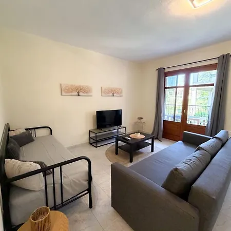 Cosy 1 Apartment Kalandra